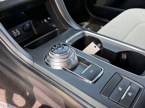 Used 2020 Ford Fusion SE w/ Equipment Group 151A image 20