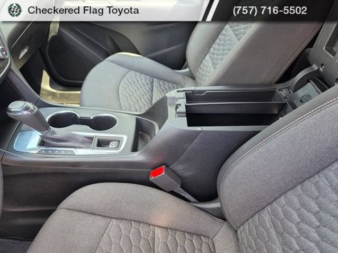 Used 2020 Chevrolet Equinox LT FWD image 37