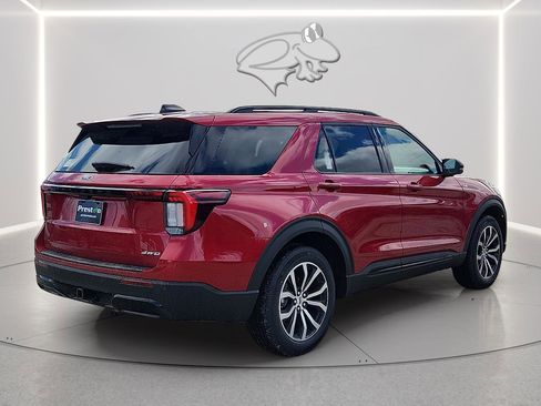 New 2026 Ford Explorer ST-Line image 3