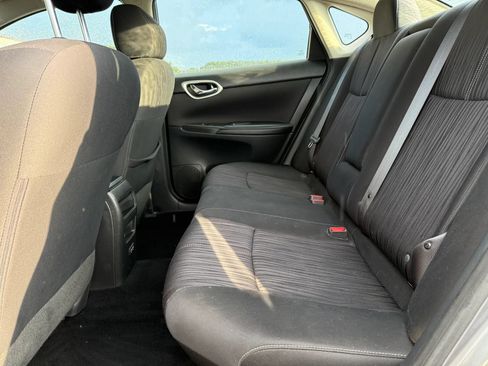 Used 2018 Nissan Sentra SV FWD image 21