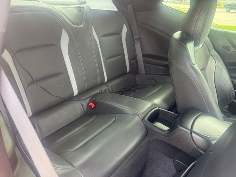 Used 2018 Chevrolet Camaro SS RWD image 12