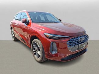 Certified 2025 Audi Q5 Premium Plus w/ Premium Plus video 2