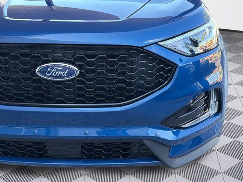 Used 2021 Ford Edge ST-Line FWD image 11