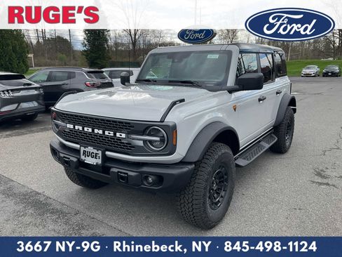 New 2026 Ford Bronco Badlands image 8