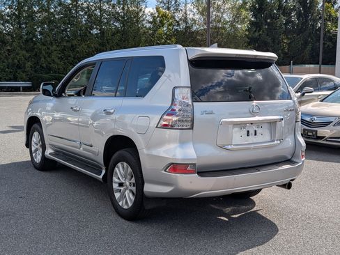 Used 2016 Lexus GX 460 w/ Premium Package image 5