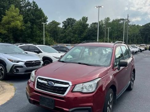 Used 2018 Subaru Forester 2.5i w/ Alloy Wheel Package AWD/4WD image 11