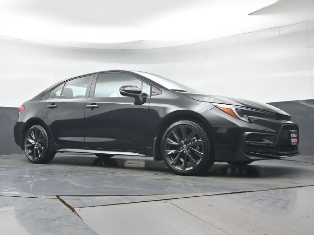 Certified 2024 Toyota Corolla SE FWD image 35