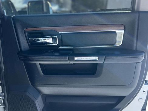 Used 2015 RAM 2500 Laramie w/ Convenience Group image 14