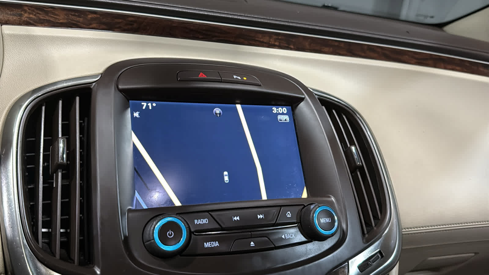Used 2015 Buick LaCrosse Leather FWD image 15
