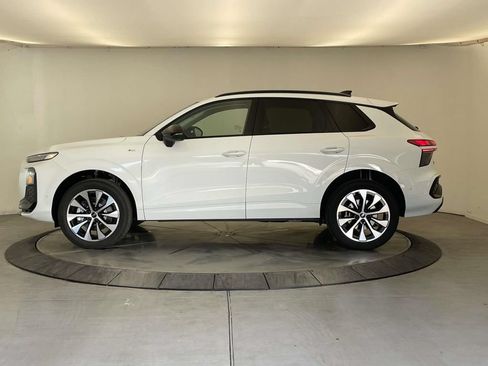 New 2026 Audi Q3 quattro 2.0T AWD/4WD image 46