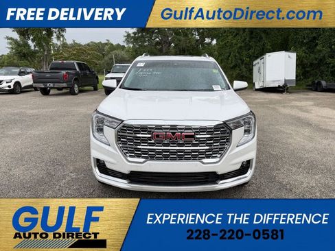 Used 2024 GMC Terrain Denali AWD/4WD image 2