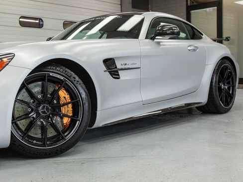 Used 2018 Mercedes-Benz AMG GT R image 16