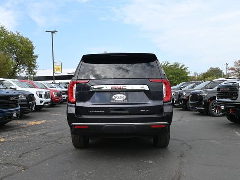 Used 2023 GMC Yukon XL SLT w/ SLT Luxury Package AWD/4WD image 6
