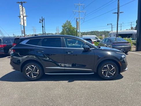 Certified 2023 Kia Sportage LX AWD/4WD image 4