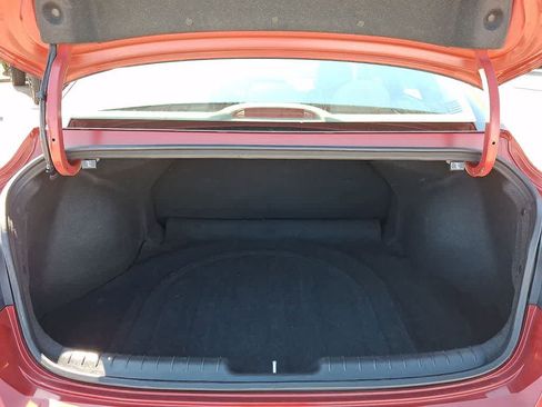 Used 2024 Hyundai Elantra SEL image 30