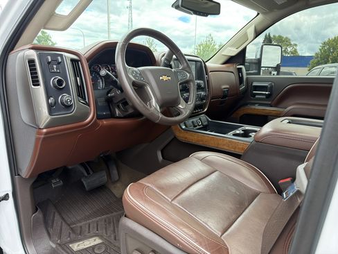 Used 2017 Chevrolet Silverado 3500 High Country w/ Duramax Plus Package AWD/4WD image 9