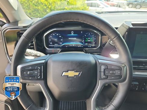 Certified 2025 Chevrolet Silverado 1500 LT AWD/4WD image 21