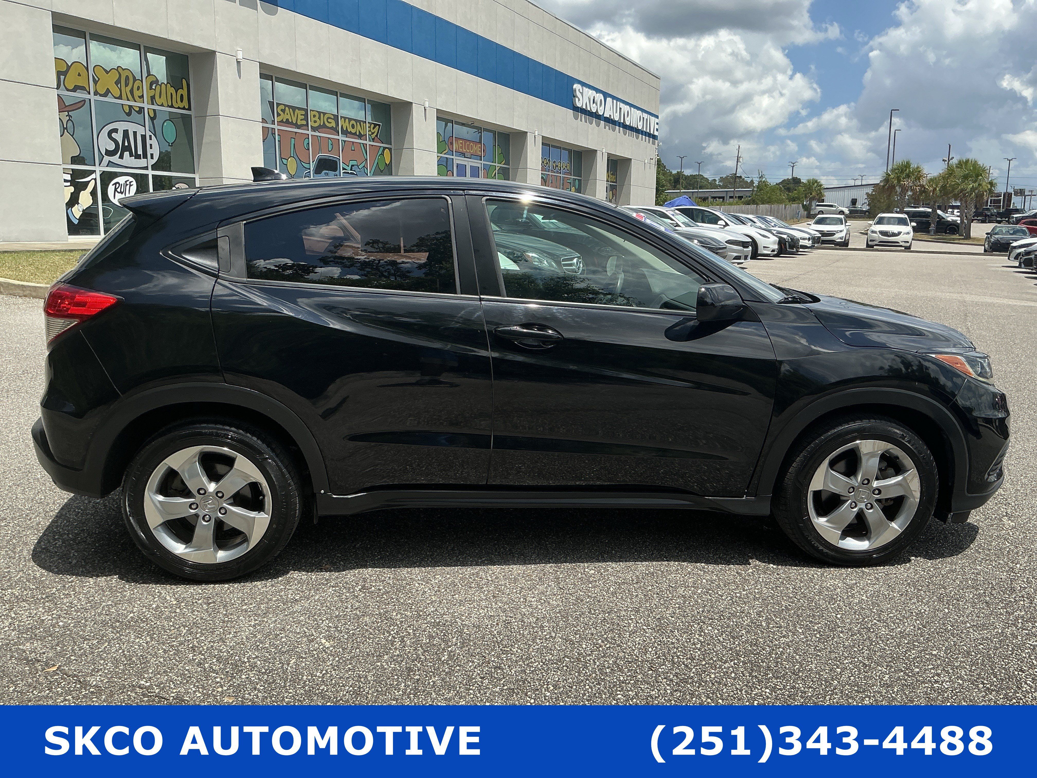 Used 2021 Honda HR-V LX image 6