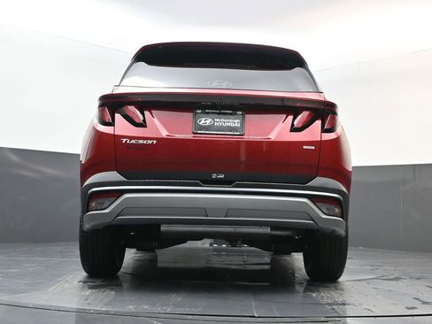 Certified 2025 Hyundai Tucson SEL AWD/4WD image 17