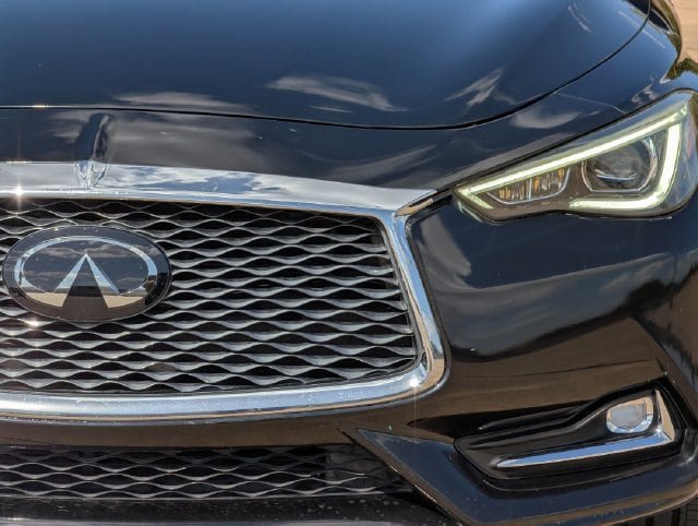 Used 2019 INFINITI Q60 3.0t Luxe w/ Cargo Package AWD/4WD image 9