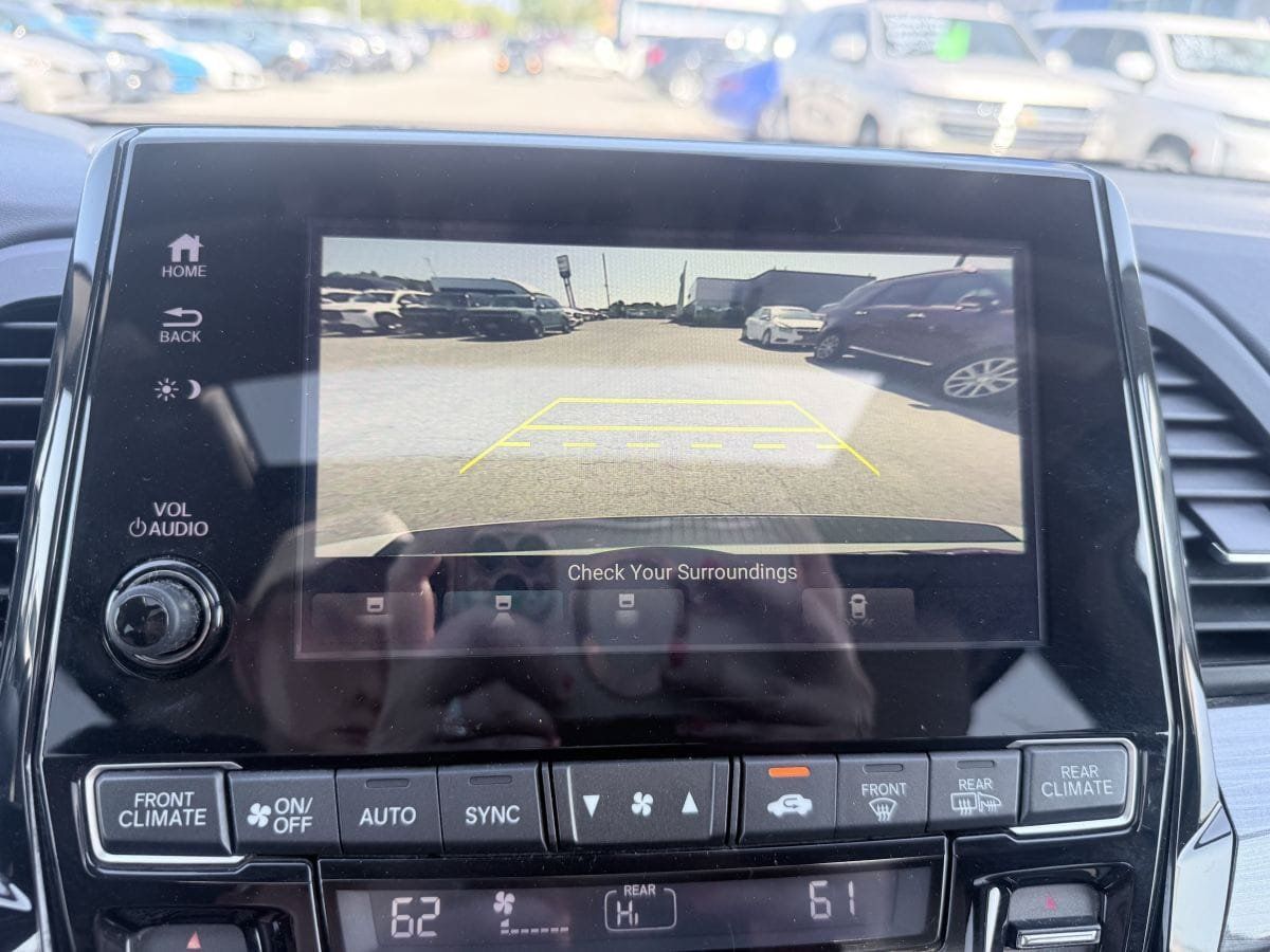 Used 2021 Honda Odyssey Elite image 12