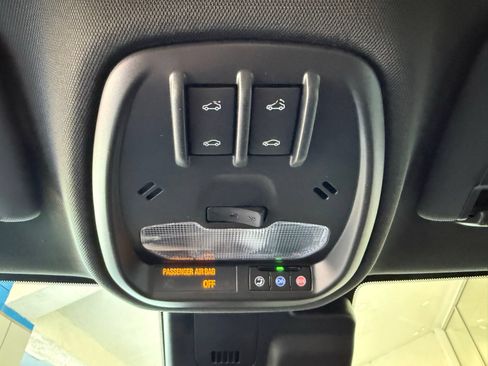 New 2026 Chevrolet Trax RS w/ Sunroof Package FWD image 19
