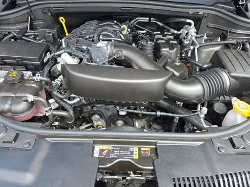 Used 2024 Dodge Durango AWD w/ Technology Group image 15