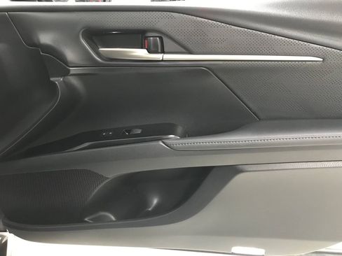 Used 2025 Toyota Camry XSE FWD image 22