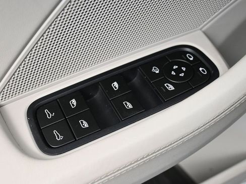 Certified 2023 Porsche Panamera 4 Platinum Edition image 19