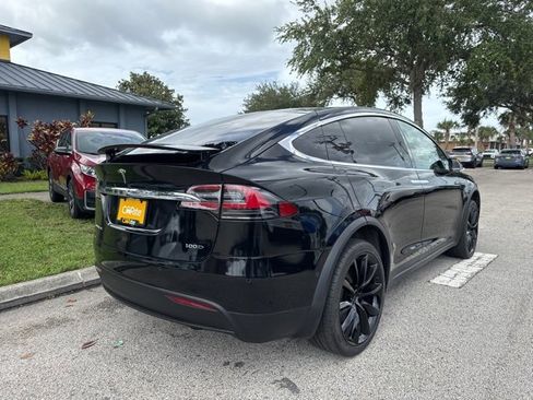 Used 2019 Tesla Model X 100D image 7