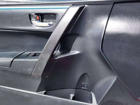 Used 2015 Toyota Corolla S FWD image 26