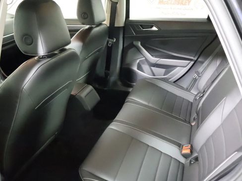 Used 2024 Volkswagen Jetta SE image 41