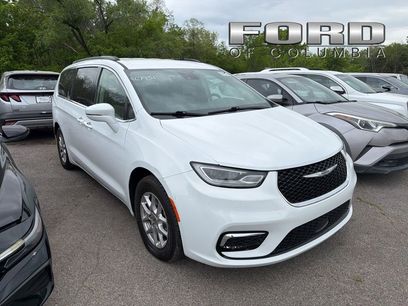 Used 2022 Chrysler Pacifica Touring-L