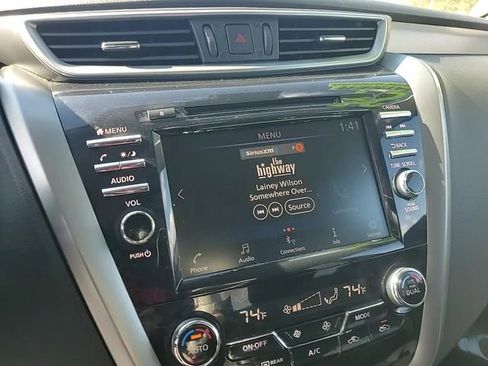 Used 2024 Nissan Murano SV w/ SV Midnight Edition Package image 19