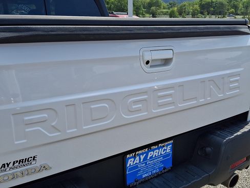 Used 2025 Honda Ridgeline Black Edition image 32
