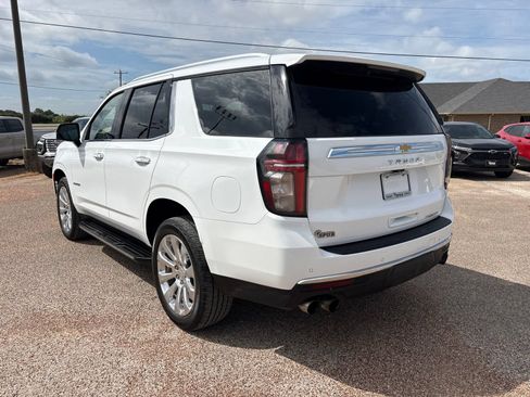 Used 2021 Chevrolet Tahoe Premier w/ Premium Package RWD image 3