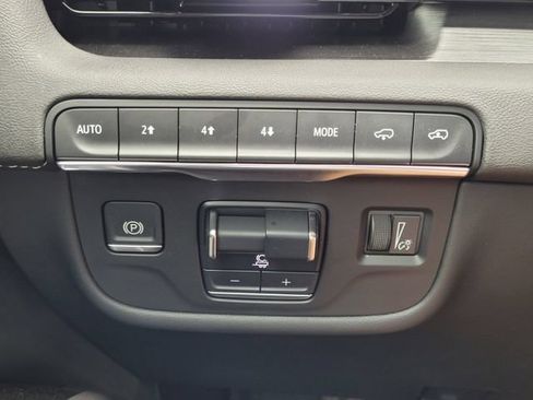 Used 2024 Cadillac Escalade Sport w/ Touring Package AWD/4WD image 19