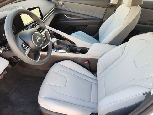 New 2026 Hyundai Elantra Limited image 10