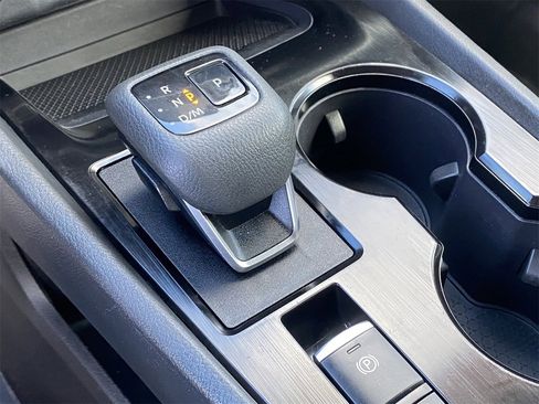 Certified 2023 Nissan Rogue S image 26