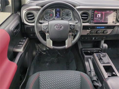 Used 2022 Toyota Tacoma SR5 image 16