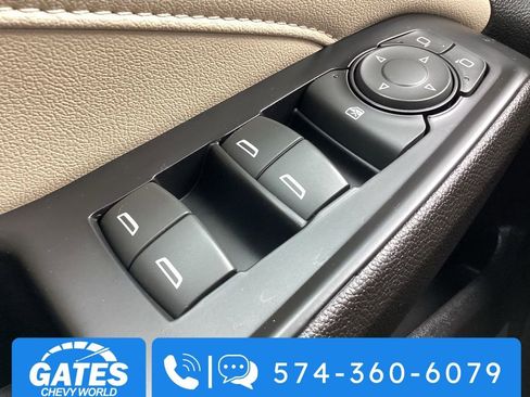 Used 2023 Chevrolet Traverse LS w/ Safety Package image 20