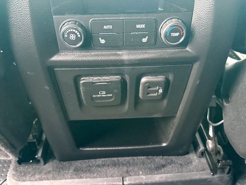 Used 2023 Chevrolet Traverse Premier w/ Redline Edition image 23