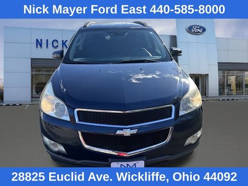 Used 2011 Chevrolet Traverse LT w/ Personal Connectivity Package image 2