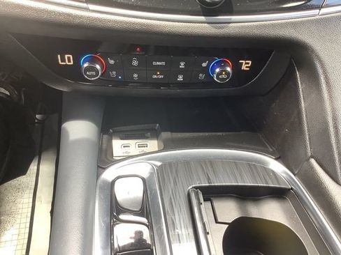 Used 2024 Buick Enclave Premium FWD image 25