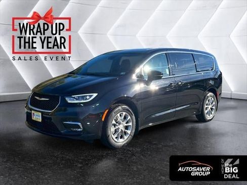 New 2026 Chrysler Pacifica Select image 17