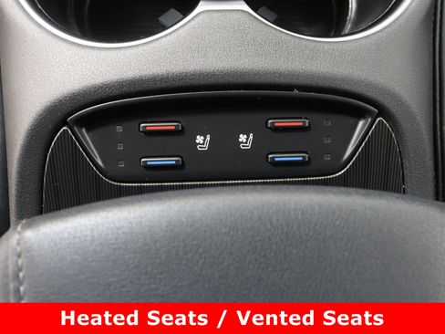 Used 2024 Toyota Venza LE image 22