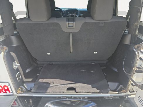 Used 2014 Jeep Wrangler Sport AWD/4WD image 11