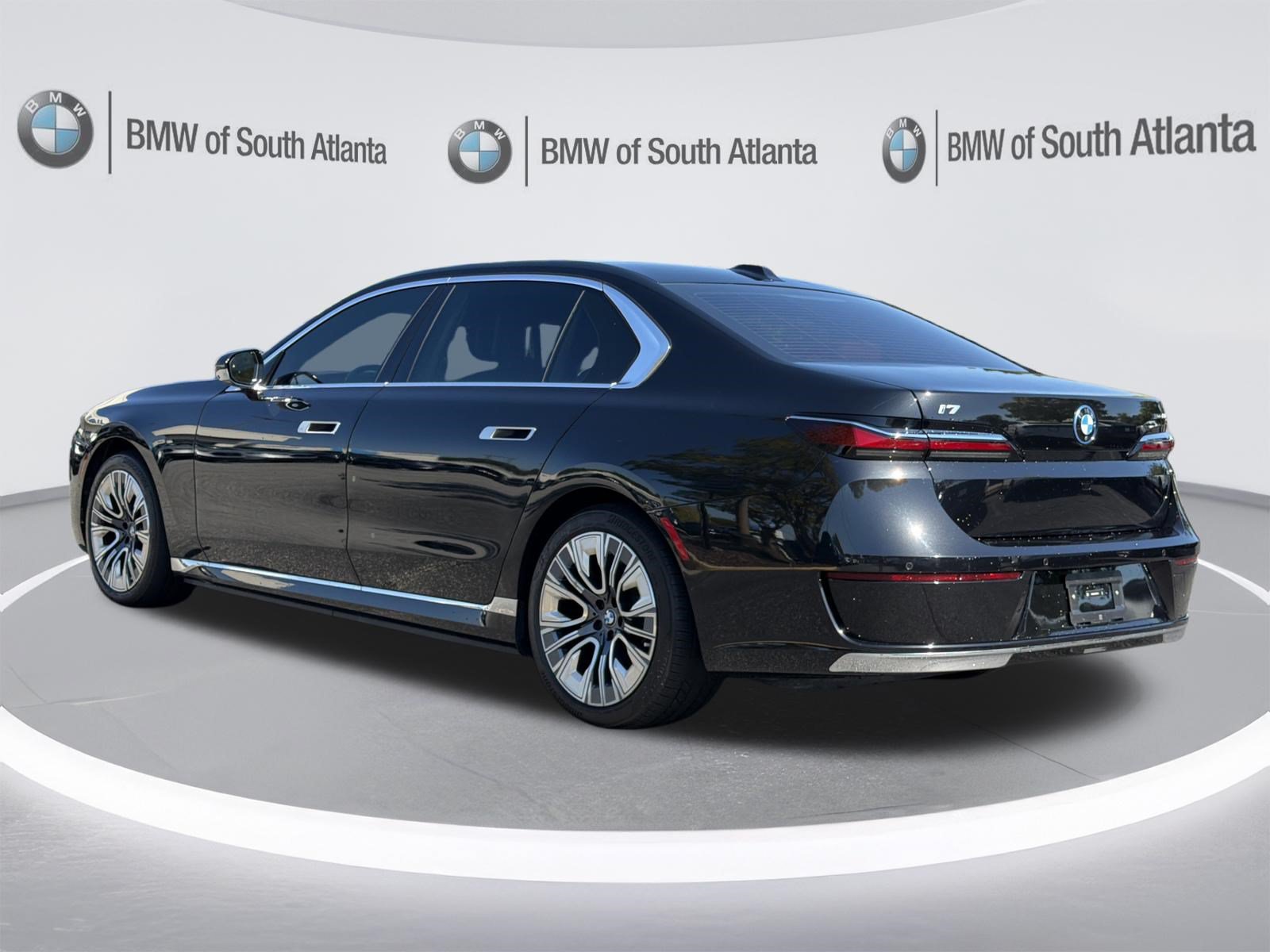 Certified 2024 BMW i7 xDrive60 AWD/4WD image 21