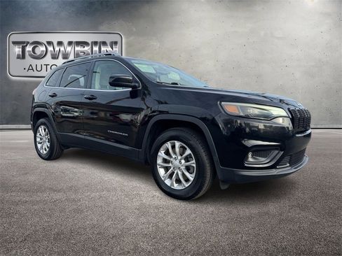 Used 2019 Jeep Cherokee Latitude w/ Popular Appearance Group image 2