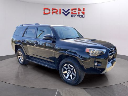Used 2024 Toyota 4Runner TRD Off-Road Premium image 8